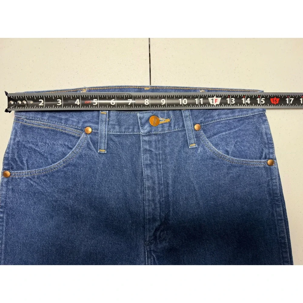 Wrangler 13MWZ Cowboy Cut Jeans Mens 30x34 Dark Wash Straight Leg Denim